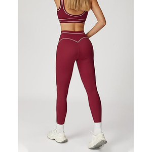 Ensemble de yoga Second Skin pour femme : Soutien-gorge de sport taille ultra haute et leggings longs anti-transparence, effet seconde peau, en nylon et élasthanne - Product Image 4