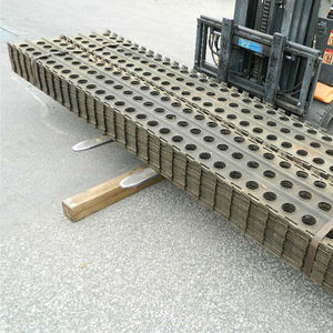 Alfombrilla Marston de acero personalizada con tablones de aluminio perforados para salas de <span class=keywords><strong>exposiciones</strong></span> interiores y plataformas de tierra para ferias comerciales a gran escala - Product Image 6