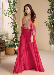 Conjunto Moderno de 3 Piezas de Seda Chinon Pesada con Lentejuelas y Espejos para Fiestas, Bodas, Diwali y Bailes de Graduación - Product Image 3