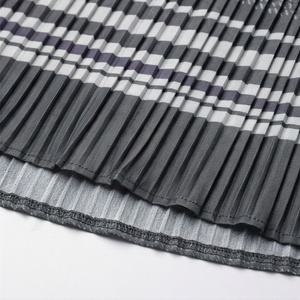 Falda plisada hasta la rodilla para mujer, diseño a cuadros, cintura elástica, tela de gasa, para todas las estaciones - Product Image 6