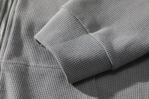 เสื้อฮู้ดมีซิปผ้าวาฟเฟิลดูดความชื้นแบบมีฮู้ดปักลาย3D แบบกำหนดเองได้สินค้าใหม่ - Product Image 4