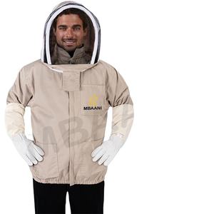 Chaqueta con Capucha Desmontable con Velo Protector, Guantes de Piel de Cabra para Apicultores Profesionales - Product Image 1