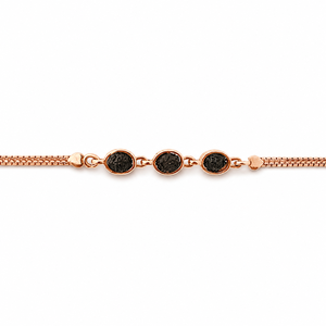 Bracelet chaîne en or 18 carats avec trois pierres d'onyx noir, finition polie, bijou minimaliste en pierres précieuses, idéal pour femme, usage quotidien, cadeau de fête - Product Image 3