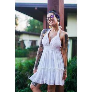 Robe blanche bohème pour femmes, col halter, sans manches, en coton, robe d'été, tenue de plage, de resort, de festival - Product Image 1