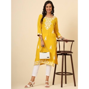 Kurti Amarillo de Diseño Liva Rayon Lucknowi Chickenkari - Product Image 1