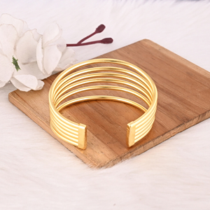 Bracelet manchette ajustable en laiton plaqué or, élégant et tendance, pour femmes et jeunes filles - Product Image 5