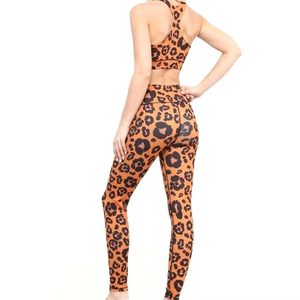 Conjunto de Yoga de 2 Piezas para Mujer, Sin Costuras, a la Moda, de Color Liso, Estampado, Nuevo, Elástico, Top y Leggings para Hacer Ejercicio - Product Image 2