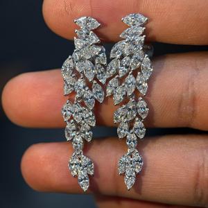 Boucles d'oreilles élégantes en diamant avec diamants de laboratoire, bijoux de mode pour femmes, pour mariage, anniversaire et cadeaux - Product Image 2