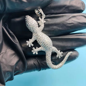 Colgante de Lagarto con Incrustaciones de Diamantes CZ, Colgante de Gecko, Amuleto de Collar Hip Hop con Diseño Animal, Joyería Personalizada - Product Image 2