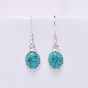 Pendientes Colgantes de Plata de Ley 925 Hechos a Mano al por Mayor con Bisel y Gema Ovalada de Turquesa Sintética, de Moda - Product Image 1