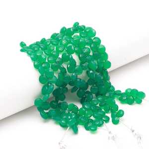 Cuentas de ónix verde natural talladas en forma de concha de 9-10 mm, cuentas de piedras preciosas talladas a mano con orificio lateral, cuentas sueltas de ónix verde para la fabricación de joyería. - Product Image 1