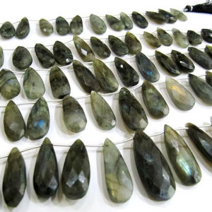 Labradorita natural en forma de pera, facetada, con destellos azules, en forma de briolette, hebra de cuentas de 9 pulgadas de largo. - Product Image 4