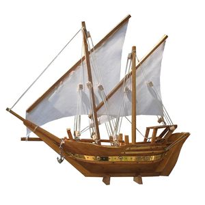 Modèle de bateau dhow traditionnel arabe en bois, fabriqué au Kerala, artisanal, décoration nautique pour la maison ou le bureau, objet de décoration. - Product Image 1