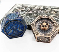 Le Spinner de dés mécanique Octagon Sentinel 7-en-1 et son coffre de rangement pour jeux de rôle en table (TTRPG) – Dés octogonaux en alliage de zinc pour D&D