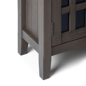 Meuble de rangement bas de style farmhouse Bedford Grey pour salon - Product Image 5