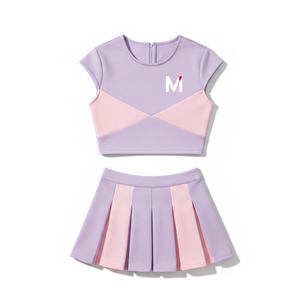 Ensemble polyvalent de cheerleading pour l'entraînement et la performance, construction légère et respirante pour un confort d'équipe toute la journée - Product Image 1