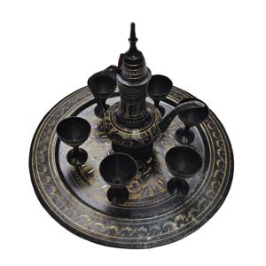 Service à café en laiton du Moyen-Orient avec pot Dallah gravé à la main et tasses assorties – Ensemble traditionnel en métal noir et or gravé - Product Image 1
