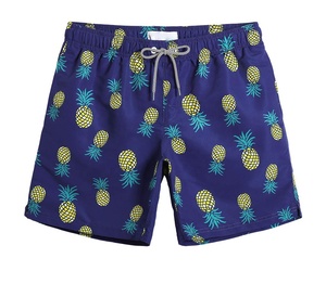 Shorts de plage pour hommes personnalisés avec impression intégrale par sublimation, style streetwear, été, grande taille, motif uni avec logo personnalisé - Product Image 4