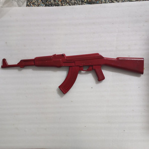 Pistola de Entrenamiento de Artes Marciales Venam, Fabricada con Plástico y Goma Moldeados por Inyección |   Directo de Fábrica, Duradero, Capacidad de 2 KG, Personalizable - Product Image 1