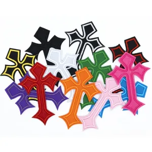 Parche de Fieltro No Tejido con Bordado 3D de Cruz Gótica Y2K, Autoadhesivo y Termoadhesivo, Aplique DIY para Camisetas, Bolsos, Gorras, Vestidos, etc. - Product Image 6