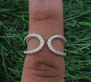 Anillo de Boda Minimalista de Plata de Ley 925 con Engaste de Bisel y Circonita Cúbica, Anillo Sencillo y Elegante para Mujer, Joyería Antideslustre para Fiestas, Venta al por Mayor - Product Image 6