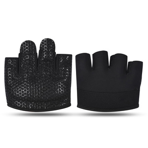 Half Finger Grippers Unisex New Design Heavy Duty Neoprene Gym Grip Pad Comfortable & Durable Non-slip Rubber Drip Pad - Product Image 1