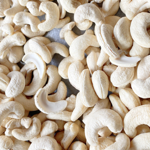 Factory Cheap Price Raw Cashew <b>Nuts</b> W320 Cashew <b>Nuts</b> WW180, WW240, WW320, LP Cashew <b>Nuts</b> With Free Tax - Product Image 1