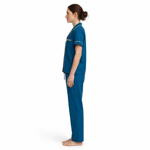 Conjunto de pijama de manga corta azul verde azulado para mujer, top con cuello con muescas y pantalones largos con ribete - Product Image 5