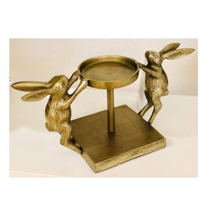 Portavelas de Pilar con Diseño de Conejo, Portavelas Decorativo de Aluminio con Acabado Dorado para Centros de Mesa, Decoración de Bodas - Product Image 2