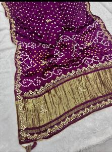 Sari Bandhani de haute qualité, fait main, teint à la main avec des travaux de Gotapatti - Product Image 2