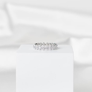 แหวนเพชรทรงรี 3.15 กะรัต เพาะเลี้ยงในห้องปฏิบัติการ ดีไซน์แบบ Eternity Band ทองคำขาว 14K แหวนแบบซ้อนได้ แหวนแต่งงานทันสมัย เครื่องประดับชั้นดี - Product Image 1