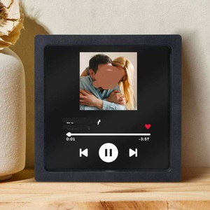 Aimant de réfrigérateur personnalisé en acrylique avec affichage photo, rechargeable par USB, pour la décoration de la maison et de la cuisine, directement de l'usine - Product Image 5