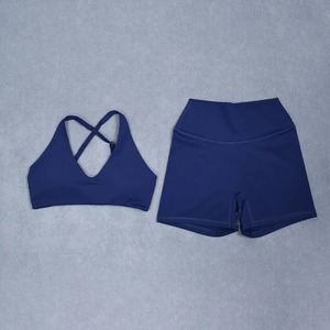 Conjunto de Yoga Premium para Mujer, Leggings Deportivos de Cintura Alta sin Costuras y Sujetador Deportivo, Ropa de Gimnasio y Fitness - Product Image 4