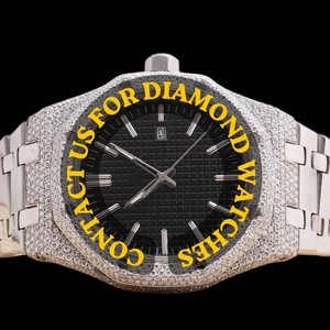 Reloj de Diseño Único con Esfera Redonda de Cristal, Dorado Blanco, Completamente Adornado con Piedras, Estilo Hip Hop, Movimiento de Cuarzo, Fecha Automática, Elegante y Brillante, Personalizable - Product Image 1