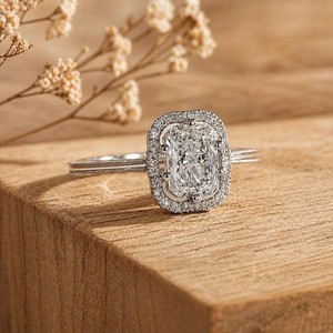 Bague de fiançailles halo en or massif 10K 14K 18K avec diamant de laboratoire radiant couleur DEF clarté VS VVS et moissanite certifiée IGI – Collection Fashion - Product Image 1