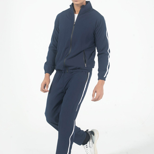 Ensemble de survêtements pour hommes personnalisés avec logo, tenue de sport décontractée, vêtements d'entraînement confortables, survêtement personnalisé pour hommes - Product Image 3