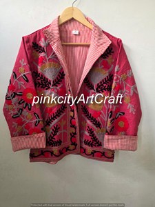 Chaqueta Acolchada de Algodón con Bordado Suzani Rosa, Tejida a Mano, Transpirable y Ecológica, de Longitud Regular, Estilo Mandarín, para Invierno - Product Image 2