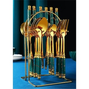 Elegante Juego de Cubiertos de Mármol Verde Chapado en Oro, Juego de Cubiertos de Acero Inoxidable de Grado Alimenticio con Acabado Espejo, Tenedor, Cuchara y Cuchillo - Product Image 5