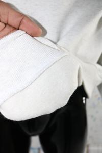 Sweat-shirt à col montant gris cendré SAMFORD, 100% coton, avec broderie appliquée bleu marine, col large, URBAN PRODUCTIONS - Product Image 5