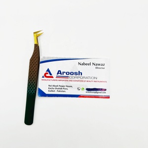 Pinces professionnelles de haute qualité en forme de L, pointe dorée, en acier inoxydable, pour extensions de cils, vente en gros - Product Image 2