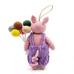 Meilleur Ornement de Porc Tricoté à la Main Traditionnel de l'Himalaya, Bouquet de Boules en Feutre Violet, 100% Laine Certifiée, Décoration Murale Écologique - Product Image 4