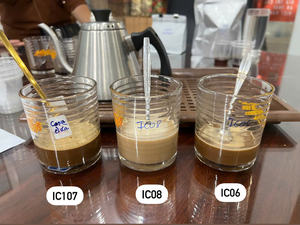 Sachet classique 3 en 1 de café instantané 18g avec sucré et crémier pour la distribution au détail - Product Image 4