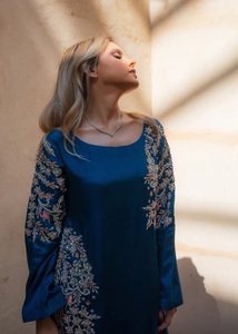 Kurti brodé pour femmes, vêtements ethniques élégants, kurti long en coton, kurti imprimé tendance, kurti décontracté, vente en gros OEM Fashions - Product Image 2