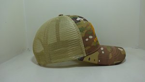 Gorra Trucker de Camuflaje de 6 Paneles al por Mayor, Gorra de Alta Calidad con Malla, Corona Estructurada, Perfil Medio y Visera Curva - Product Image 4