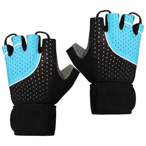 Gants de fitness demi-doigts SAAR INDUSTRIES noirs et verts avec sangle de poignet réglable pour musculation et entraînement en salle de sport - Product Image 5