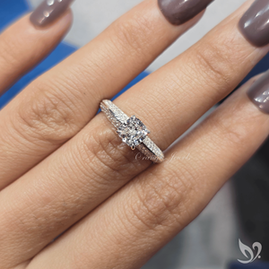 Bague de fiançailles en diamant de laboratoire taille coussin 1 carat en or blanc 10K avec bande micro-pavée, bague de mariée - Product Image 4
