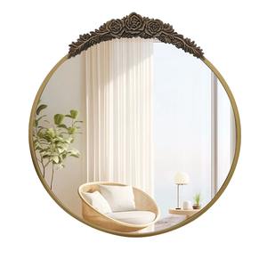 Le miroir en métal design sert de pièce maîtresse qui attire l'attention sans dominer la pièce. - Product Image 4