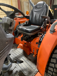 Tracteur L4240HST 2008 – Équipement Premium Prêt à l'Exportation, Robuste, Approvisionnement en Gros - Product Image 2