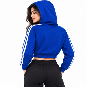 Sudadera moderna de forro polar suave con capucha corta para mujer, estilo informal y cómodo para ropa urbana. - Product Image 2