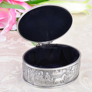 Boîte de rangement élégante en métal, organiseur de table de luxe par Tradebyd - Product Image 4